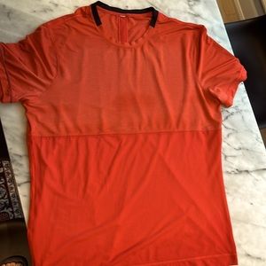Lululemon Mens workout Shirt, a really nice shade of Orange, Mens XL